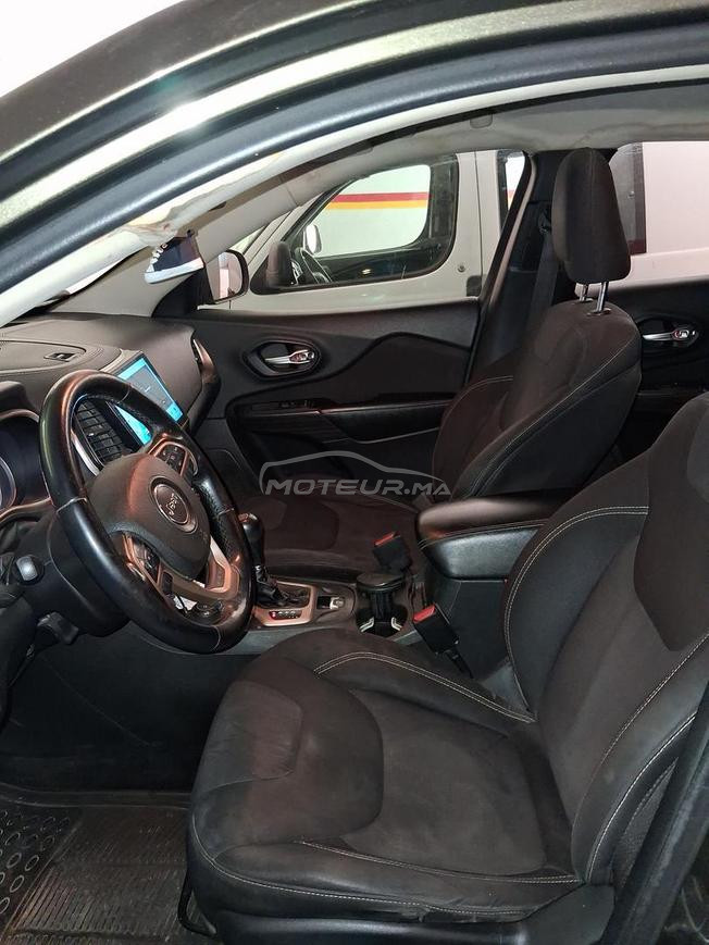 Jeep cherokee en tres bon état modèle 2017 