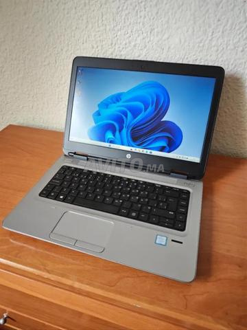 hp i7 الجيل السابع Ram 8 Disc 256 SSD بطارية 5 ساعات crt sim