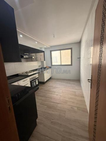 غرفة 1100 متاحة لفتاة - 2