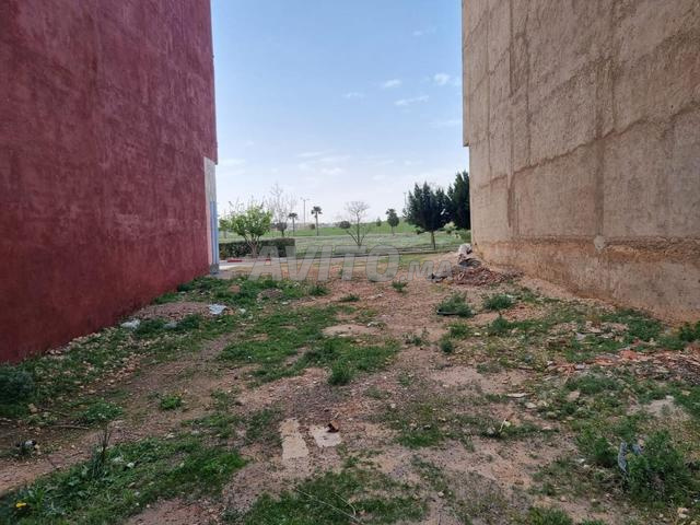 أرض للبيع - 2