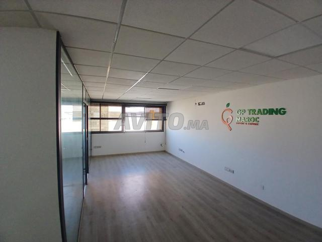 Bureau de standing entièrement aménagé - 2