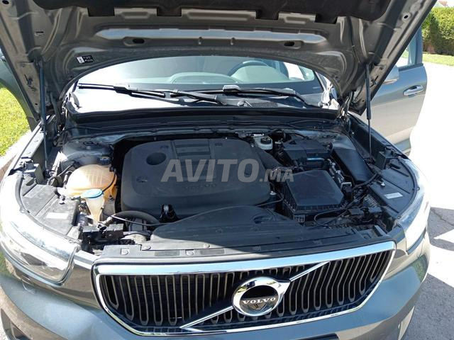 فولفو XC40 D4 AWD - فل أوبشن - صيانة فولفو