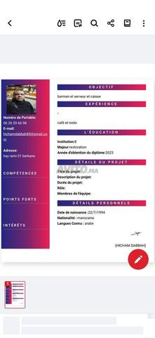 Serveur, barman et caissier