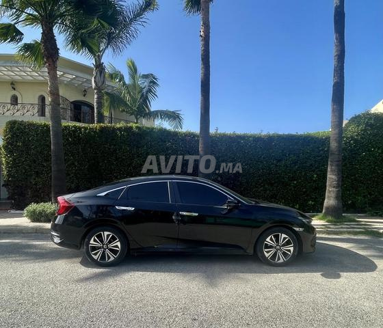 Honda Civic Essence Automatique 2018 à Rabat - 2