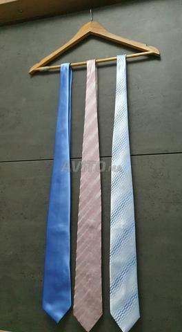 ربطة عنق للرجال في حالة جيدة كأنها جديدة - 2