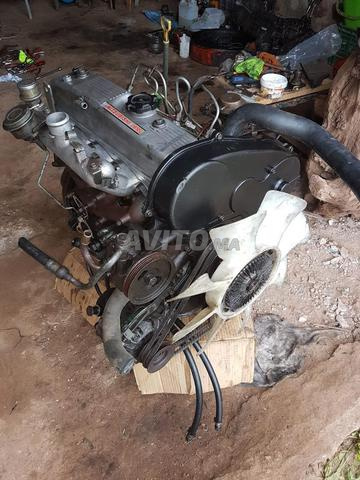 moteur Mitsubishi Pajero 2.5L
