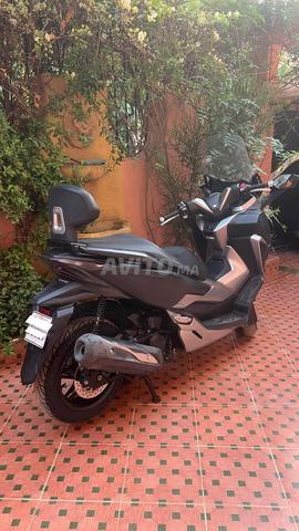 Honda Forza 300 CC - 2