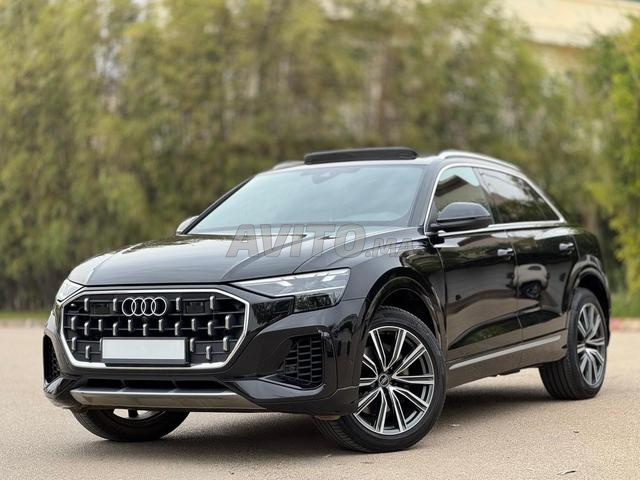 Audi Q8 S-line - 2