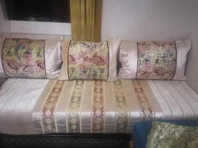 Salon moderne brodé - 2