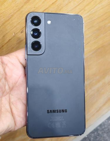 Galaxy S23 plus & S22 plus & S22 très neuf - 2