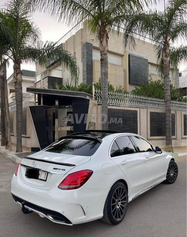 Mercedes-Benz 220 Diesel Automatique 2017 à Tanger - 2