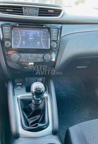 Nissan Qashqai Diesel Manuelle 2018 à Fès - 2