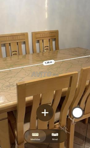 TABLE AVEC 6 CHAISES - 2