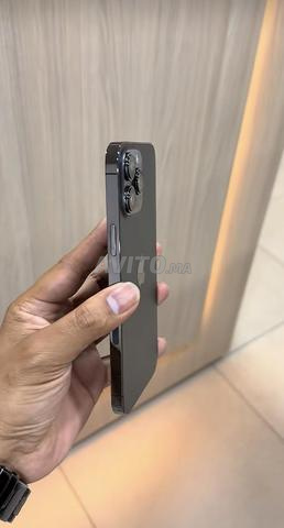 iPhone 13 pro max bon état - 2