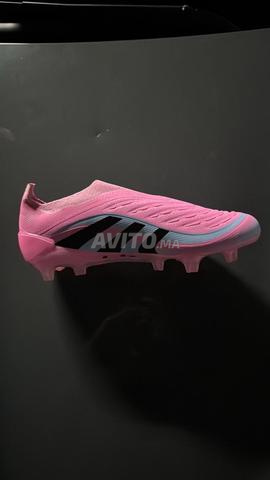 Predators roses Neufs - 2