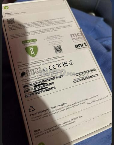 Neuf iPhone 17 Black 256gb - 2