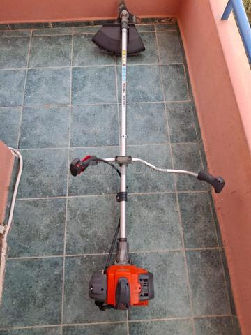 À vendre débroussailleuse professionnelle Oleo-Mac BCH 500 T - 2