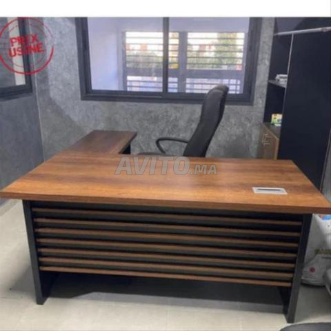 مكتب بتصميم أنيق من خشب MDF - 2