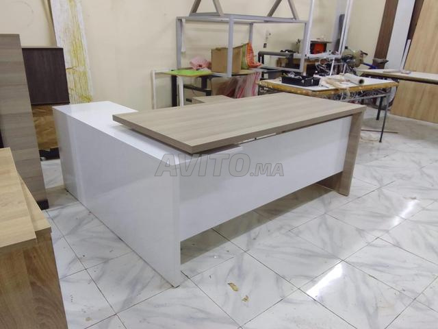 مكتب معاصر لمساحة العمل - 2