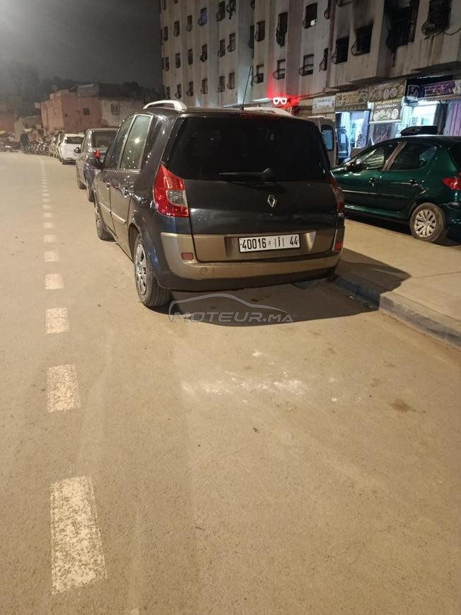 Renault Scénic 3amra 