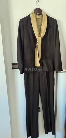 طقم للنساء - 2