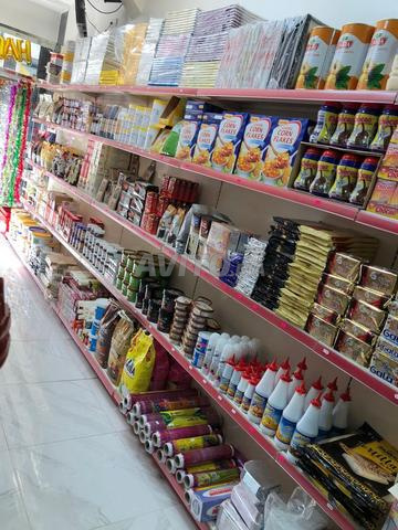 RAYONNAGE POUR LES MAGASINS - 2