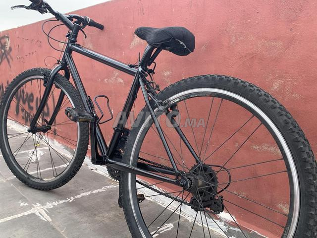 Vélo en acier robuste VTT en bon état - 2