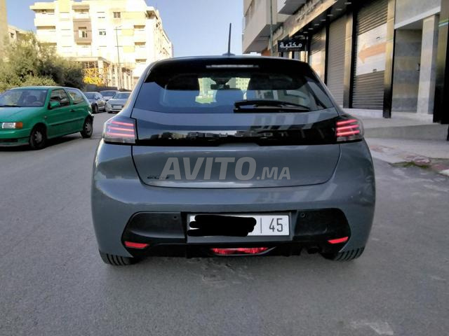 208 DIESEL PARFAITE ÉTAT 2024 - 2