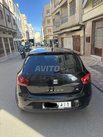 Seat Ibiza Diesel Manuelle 2014 à Tanger - 2