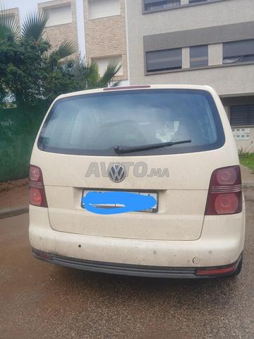 Volkswagen Touran - 2
