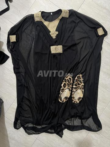 3 عباية وشربيل للبنات بين 7 و 14 سنة