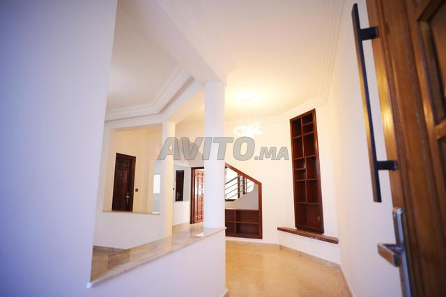 فيلا للكراء حي الرياض الرباط - 2