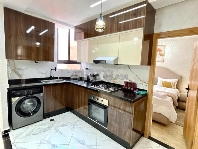 Appartement chic location courte durée - image 4