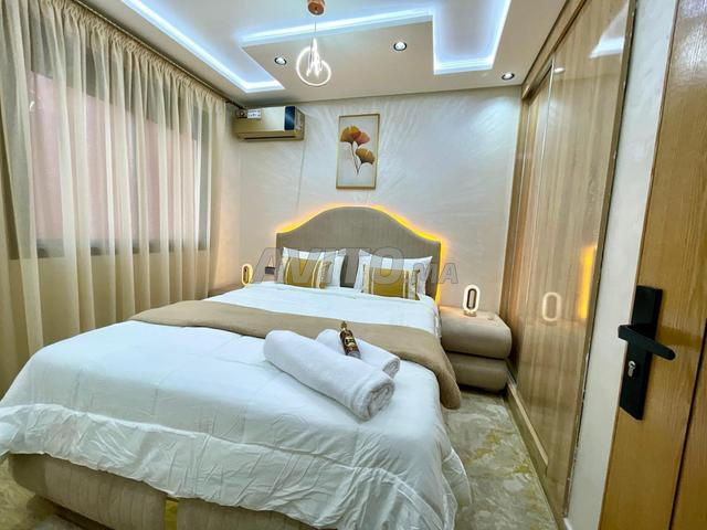 Appartement chic location courte durée - image 5