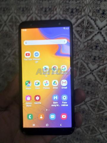 Samsung j4 plus 3g ram et 32g stockage lire en bas