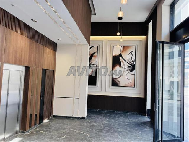 مكتب مهني للإيجار - 2