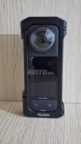 إنستا 360 x4 وإكسسوارات - 2