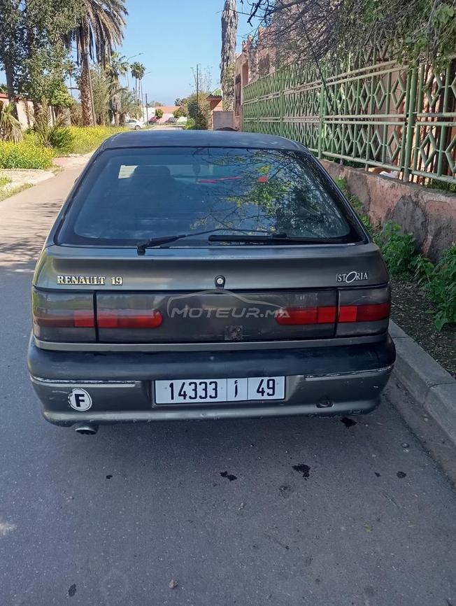 Renault 19 