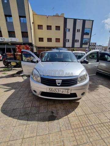 Dacia Sandero 2010 mois 12