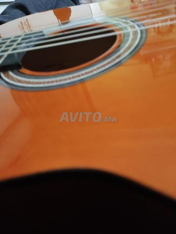 غيتار 4/4 جديد (جديد) - 2