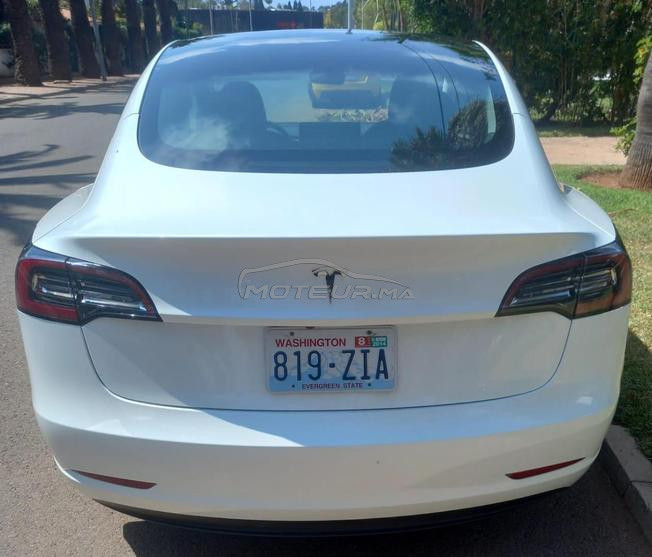 tesla 3 presque neuf
