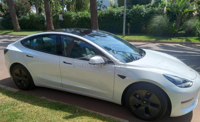tesla 3 presque neuf