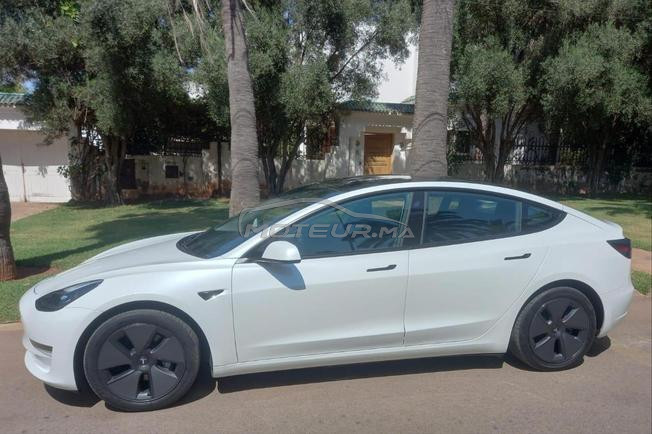 tesla 3 presque neuf