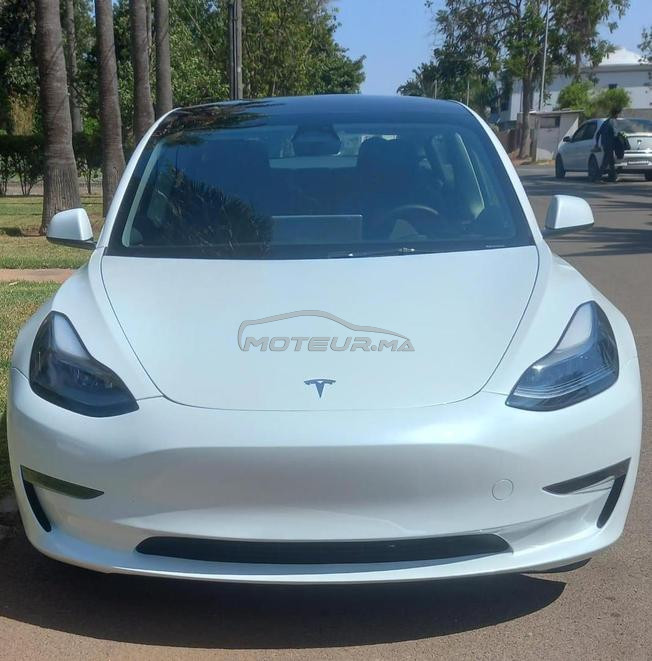 tesla 3 presque neuf