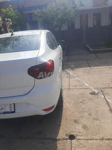 داسيا لوغان - 2