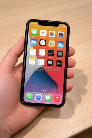Iphone 11 noir à vendre prix négociable