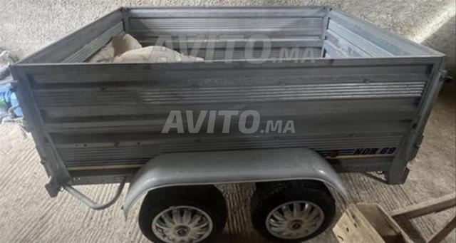 Remorque double essieux