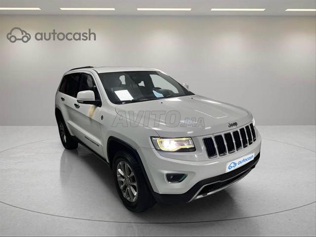 جيب شيروكي ديزل أوتوماتيكي 2017 في الدار البيضاء - 2