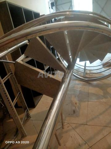 سلالم من الفولاذ المقاوم للصدأ - 2