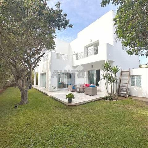 165961-Vente Villa à Casablanca Ain Diab de 715 m²
